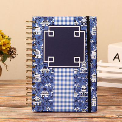 Conception de papier en grille de points Notebook personnalisé Conception en relief pour prendre des notes au bureau