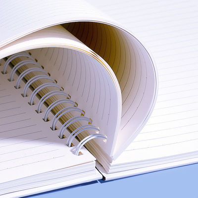 Personnalisez votre imprimante de journaux de 5,8 x 8,3 pouces avec une couverture personnalisée et une option de personnalisation